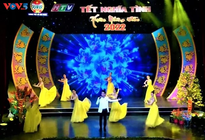 ថែទាំ "បុណ្យតេតពោរពេញទៅដោយមនោសញ្ចេតនា ២០២២ " ជូនប្រ​ជាកសិករ​ក្ដីក្រ​នៅទីក្រុងហូជីមិញ