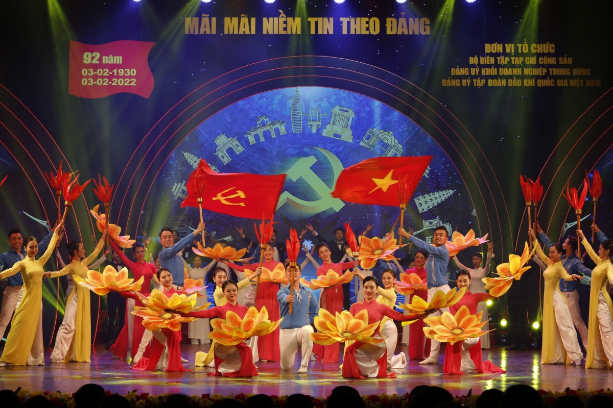 កម្មវិធី​ផ្លាស់​ប្តូរ​សិល្បៈ “មានជំនឿជាក់លើ​បក្ស​ជា​រៀង​រហូត​”