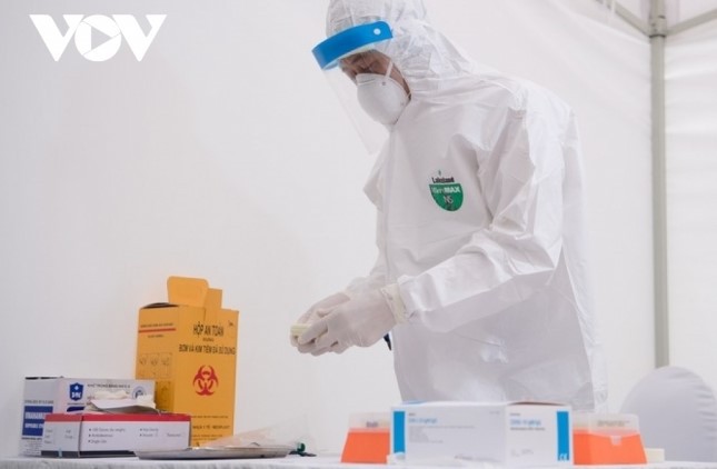 វៀតណាមកត់ត្រាករណីឆ្លងកូវីដ ១៩ ថ្មីជិត ២២.០០០ ករណី