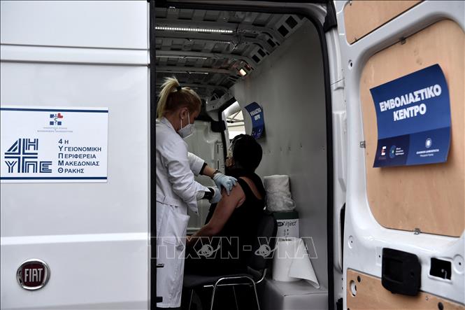 ពិភពលោកបាន​កត់​ត្រា​ករណី​ឆ្លង​កូវីដ-១៩​ លើសពី ៤០០លានករណី