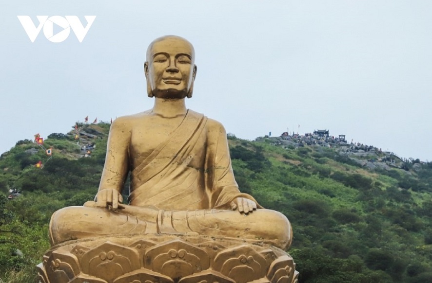 បំពេញសំណុំឯកសារដាក់បញ្ជូលមណ្ឌលកេរ្តិ៍ដំណែល និងរមណីយដ្ឋាន Yen Tu ទៅក្នុងបញ្ជីបេតិកភ័ណ្ឌពិភពលោក