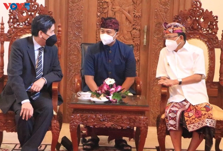 អភិបាលខេត្ត​បាលីរំពឹងថា វៀតណាមនឹងជួយស្ដារឡើង​វិញ​កោះឋានសួគ៌ទេសចរ​ណ៍​របស់ឥណ្ឌូនេស៊ី