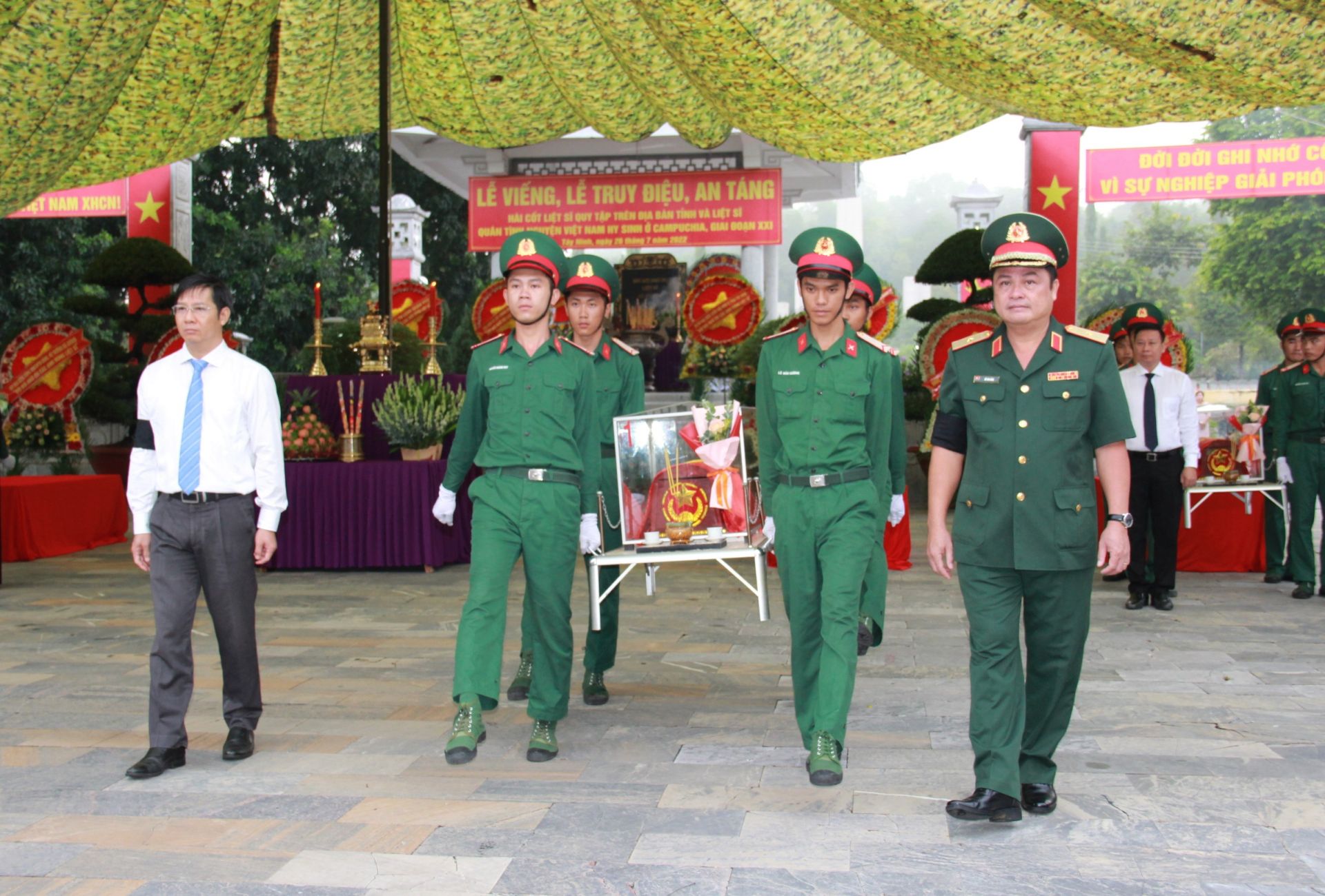 ៧៥ ឆ្នាំនៃទិវាយុទ្ធជនពិការ និងយុទ្ធជនពលី៖ រំលឹកវិញ្ញាណក្ខ័ន្ធ និង​ បញ្ចុះអដ្ឋិធាតុយុទ្ធជនពលីចំនួន ២៥៥ នាក់