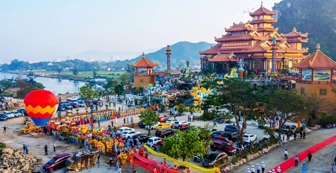 ពិធីបុណ្យព្រះនាងគង់ស៊ីអ៊ីម Ngu Hanh Son ឆ្នាំ ២០២៥ ប្រព្រឹត្តទៅចាប់ពីថ្ងៃទី ១៦ ដល់ថ្ងៃទី ១៩ ខែមីនា