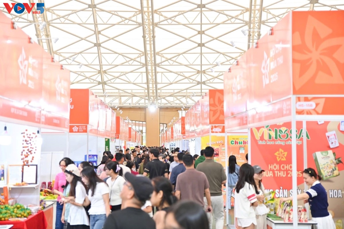 ពិព័រណ៍សរទរដូវ - កម្លាំងចលករមួយដើម្បីជំរុញផលិតកម្ម នាំចូលនិងនាំចេញអំឡុងពេលចុងឆ្នាំ