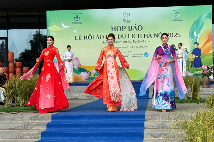 ពិធីបុណ្យអាវផផាយទេសចរណ៍ហាណូយ ឆ្នាំ២០២៥៖ ភ្លឺចែងចាំងលក្ខណៈប្រណិតផូរផងនៃបេតិកភណ្ឌ