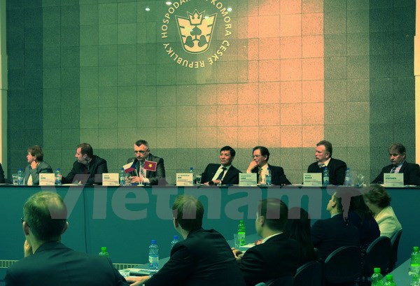 ຫວຽດນາມ-ເຊັກໂກເພີ່ມທະວີການເຄື່ອນໄຫວຊອກຫາຕະຫຼາດແລະເປີດກ້ວາງການເຄື່ອນໄຫວລົງທຶນ