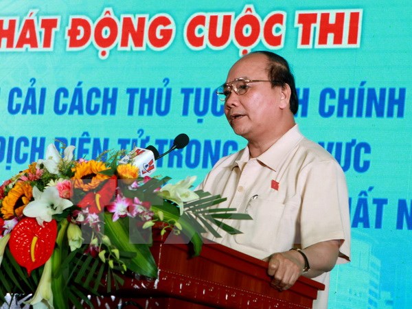 ຮອງນາຍົກລັດຖະມົນຕີຫງວຽນຊວນຟຸກຮຽກຮ້ອງຮ່ວມແຮງຮ່ວມໃຈປະຕິຮູບລະບຽບການບໍລິຫານ