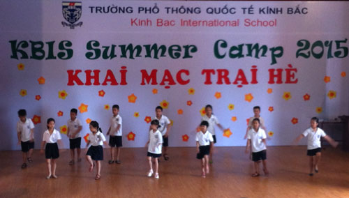 ໄຂຄ້າຍພັກແລ້ງສາກົນປີ2015