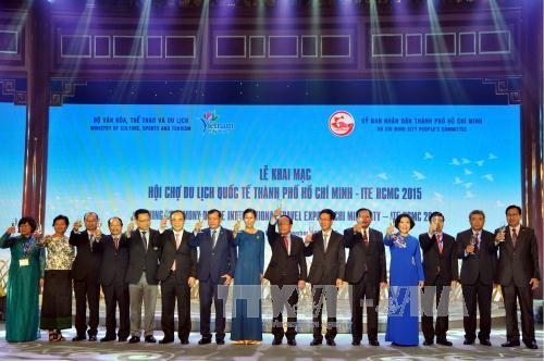 ໄຂງານຕະຫລາດນັດການທ່ອງທ່ຽວສາກົນນະຄອນໂຮ່ຈີມິນITEຄັ້ງທີ11ປີ2015