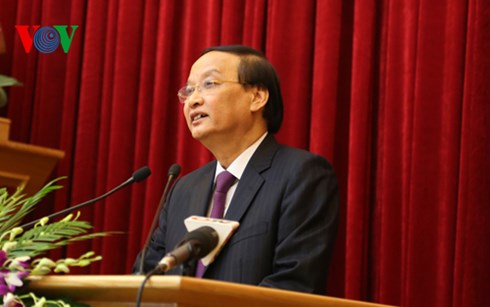 ຫົວໜ້າຄະນະຈັດຕັ້ງສູນກາງໂຕຮູຍເຮື໋ອພົບປະອະດີດນາຍົກລັດຖະມົນຕີຍີ່ປຸ່ນ