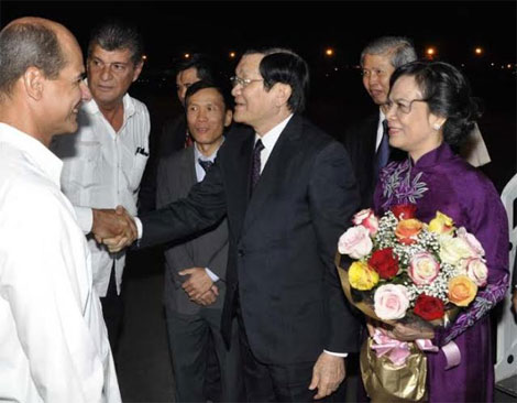 ປະທານປະເທດເຈືອງເຕີ໋ນຊາງມາຮອດLaHabanaຢ້ຽມຢາມກູບາຢ່າງເປັນທາງການ