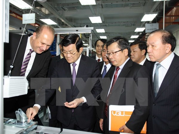 ປະທານປະເທດເຈືອງເຕີ໋ນຊາງຢ້ຽມຢາມມະຫາວິທະຍາໄລຫວຽດນາມ-ເຢຍລະມັນ