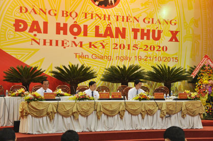 ໄຂກອງປະຊຸມໃຫຍ່ອົງຄະນະພັກແຂວງຕ່ຽນຢາງອາຍຸການ2015-2020