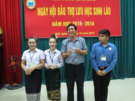 ເທື່ອທຽນ-ເຫວ້ຮ່ວມມືບຳລຸງສ້າງ,ເພີ່ມເຕີມແຫຼ່ງຊັບພະຍາກອນມະນຸດໃຫ້ແກ່ລາວ