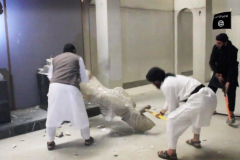 ЮНЕСКО подвергла критике ИГ за разрушение объектов культурного наследия в Ираке