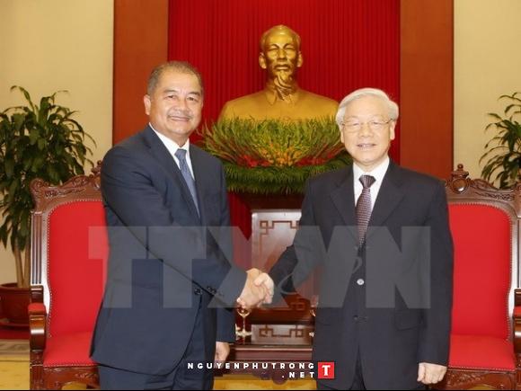 Теоретическая деятельность играет важную роль для КПВ и НРПЛ