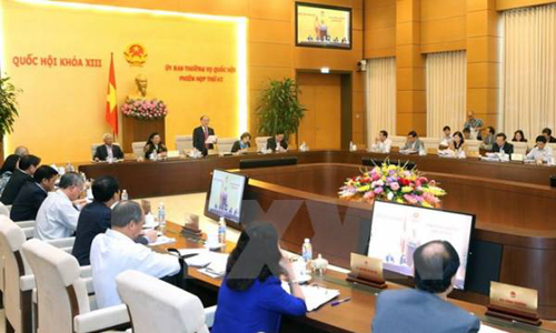 Постоянный комитет Национального собрания СРВ рассмотрел проект закона об обществах