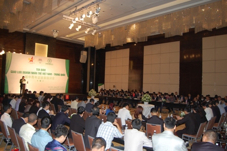 Различные мероприятия, посвящённые визиту во Вьетнам генсека ЦК КПК Си Цзиньпина