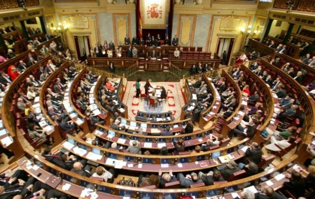 В Испании старотовали парламентские выборы