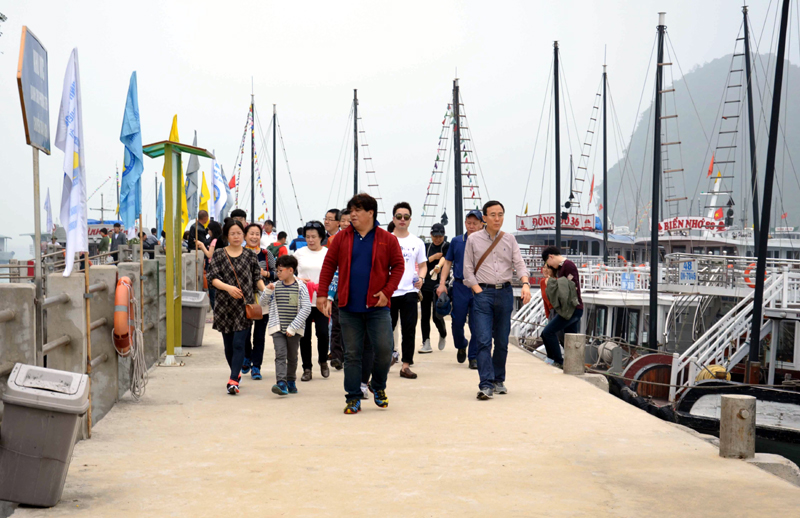 Количество туристов во Вьетнаме резко возросло во время Нового года по лунному календарю