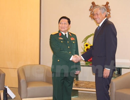 Вьетнам и Сингапур расширяют сотрудничество в области обороны