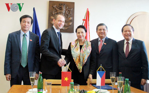 Председатель НС СРВ Нгуен Тхи Ким Нган посетила город Карловы Вары