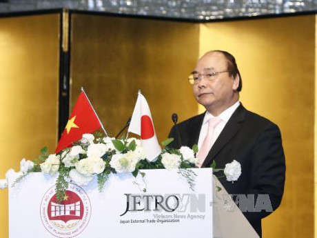 Нгуен Суан Фук принял участие в конференции по привлечению инвестиций во Вьетнам