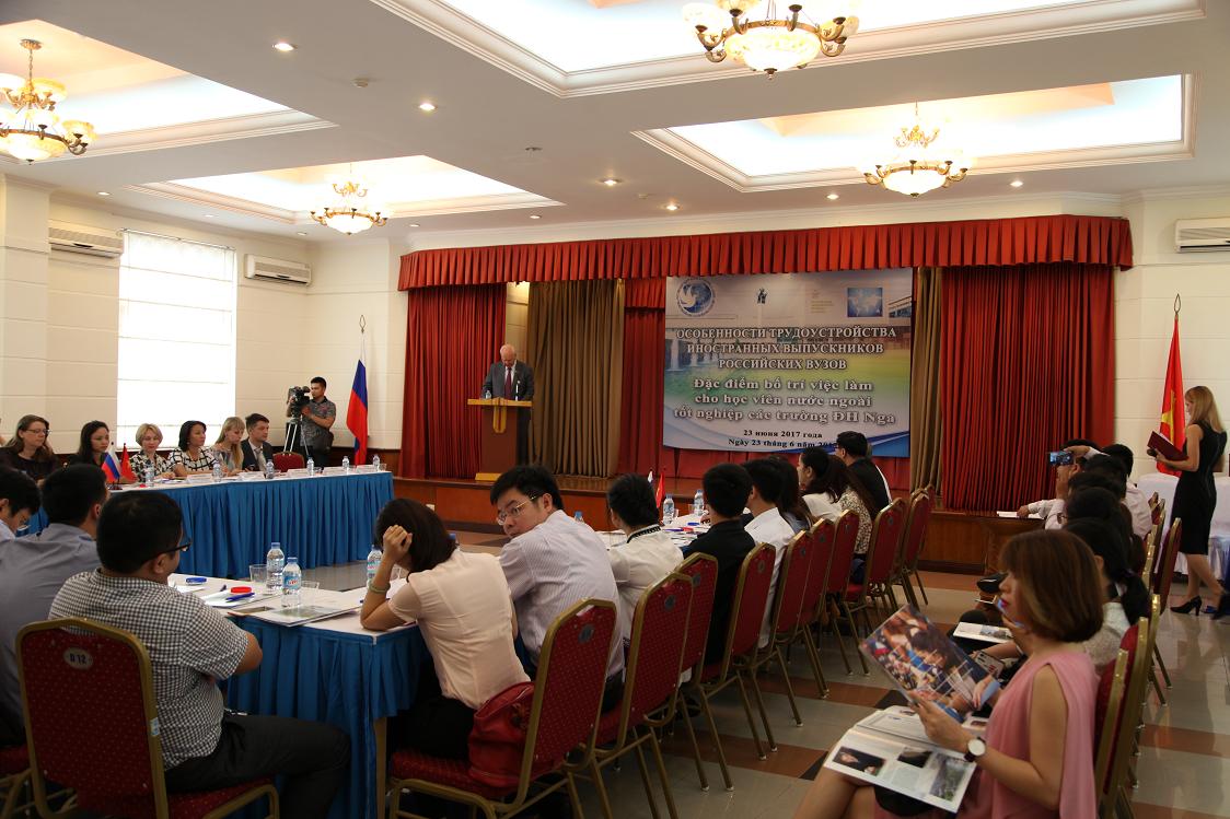 Поиск работы для вьетнамских студентов, владеющих русским языком