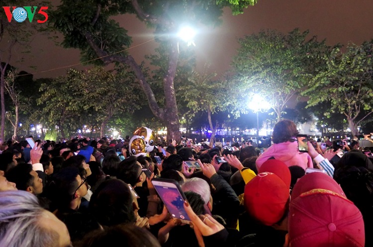 Жители всей страны встречают Новый год по лунному календарю