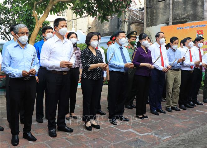 Праздничные мероприятия по случаю 100-летия со дня рождения Ле Куанг Дао