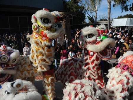 สถานทูตเวียดนามประจำประเทศต่างๆในโลกได้จัดกิจกรรมฉลอง ตรุษเต๊ดเวียดนาม