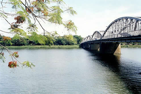 "Huế thương "- "เว้แห่งความรัก"