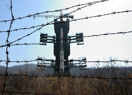 เปียงยางได้เสร็จสิ้นการติดตั้งจรวดบรรทุกดาวเทียมแล้ว