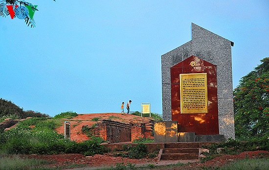 กลับสู่สมรภูมิเดียนเบียนฟูในช่วงวันเดือนพฤษภาคมแห่งประวัติศาสตร์