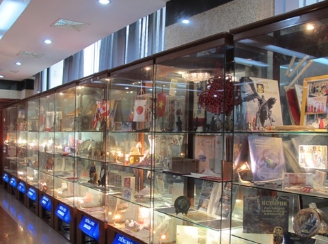 ประวัติแห่งการเป็นสะพานเชื่อมระหว่างเวียดนามกับมิตรประเทศจากพยานวัตถุต่างๆ