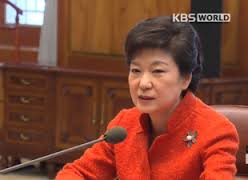 ประธานาธิบดีสาธารณรัฐ เกาหลีแต่งตั้งเจ้าหน้าที่ฝ่ายความมั่นคงและการเงิน