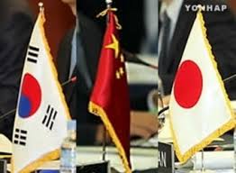 ญี่ปุ่น  จีนและสาธารณรัฐเกาหลีเริ่มการเจรจาเกี่ยวกับข้อตกลงFTA