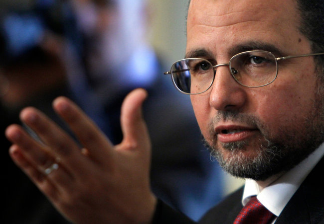 ศาลอียิปต์ตัดสินจับกุมอดีตนายกฯ H . Qandil