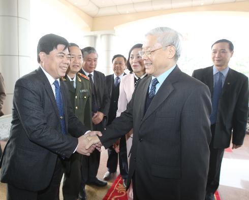 เลขาธิการใหญ่พรรคคอมมิวนิสต์เวียดนามลงพื้นที่จังหวัดนิงบิ่ง