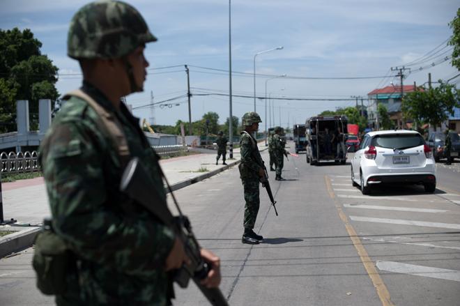 ไทยเสริมกำลังทหารและตำรวจเพื่อป้องกันการชุมนุมประท้วงการทำรัฐประหาร