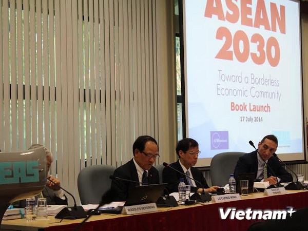 อาเซียนมุ่งสู่การสร้างสรรค์ประชาคมเศรษฐกิจไร้พรมแดน