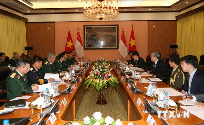 ผลักดันความร่วมมือด้านกลาโหมระหว่างเวียดนามกับสิงคโปร์