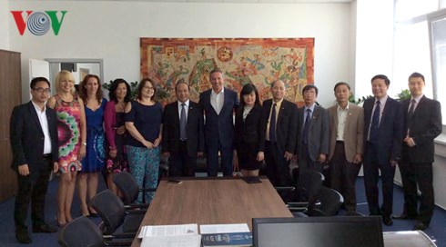 วีโอวีและอาร์ทีวีเอสหารือเกี่ยวกับความร่วมมือด้านการสื่อสารมวลชน