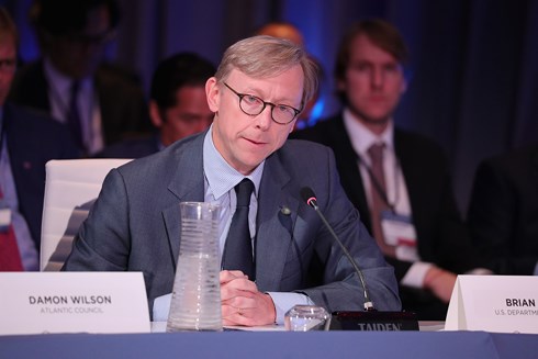 สหรัฐเร่งรัดให้ประเทศต่างๆใช้มาตรการคว่ำบาตรต่ออิหร่าน