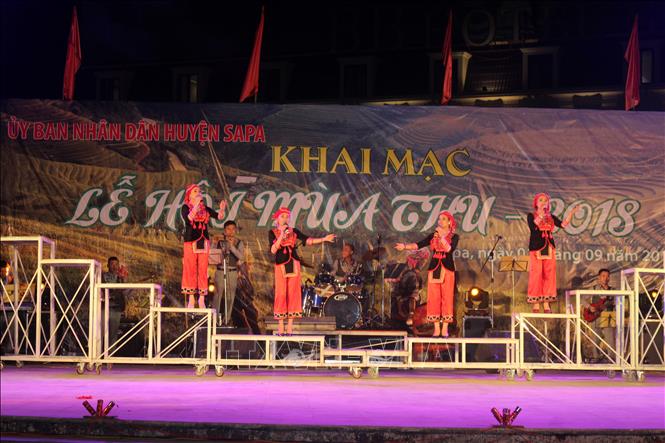 เปิดงานเทศกาลฤดูใบไม้ร่วงซาปาปี2018