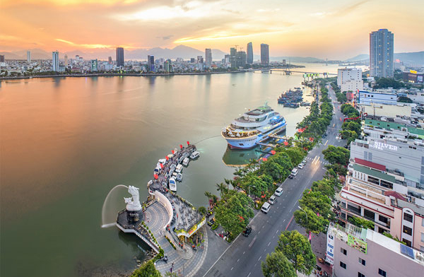 ฟอรั่มปัญญาชนรุ่นใหม่เวียดนามโลกครั้งแรก