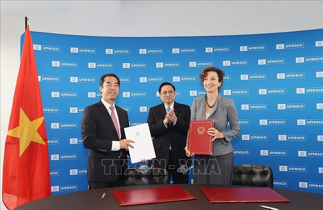 การเข้าร่วมการประชุม COP 26 และเยือนประเทศอังกฤษและฝรั่งเศสของนายกรัฐมนตรี ฝามมิงชิ้งประสบความสำเร็จอย่างงดงาม