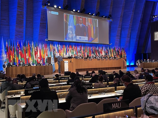 ยูเนสโกจะรำลึกปีวันคล้ายวันเกิดและวันถึงแก่อสัญกรรมของกวีหญิงโห่ซวนเฮืองและกวี เหงวียนดิ่งเจี๋ยว