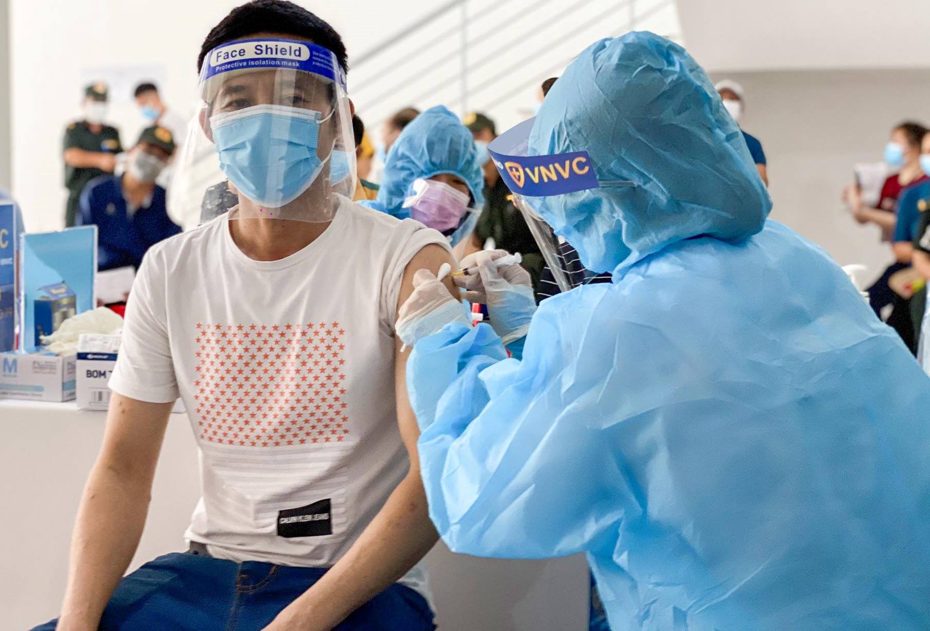 เวียดนามพยายามเสร็จสิ้นการฉีดวัคซีนเข็มที่ 3 ในปลายไตรมาสแรกของปี 2022